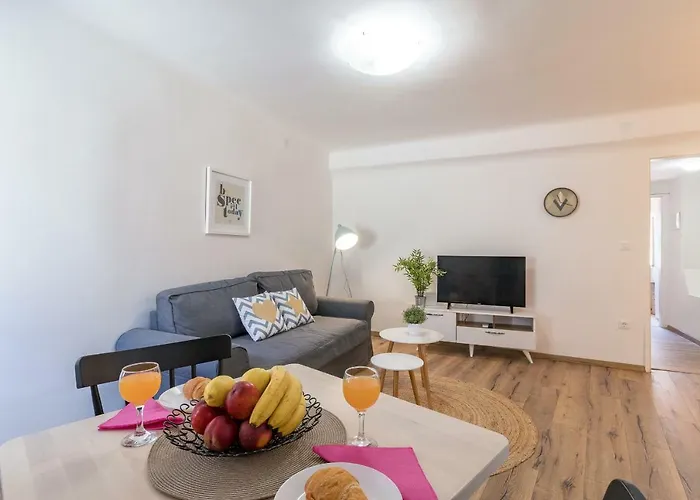 Central New Apartment Nonna Mara